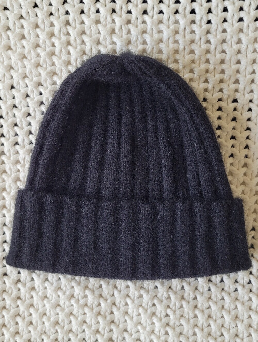 Quince 100% Cashmere Ribbed Beanie, Black